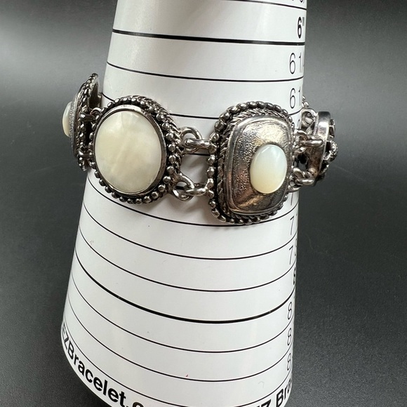 Premier Designs Silver Tone White Mother Of Pearl Inspired Bracelet Magnetic - Picture 7 of 10